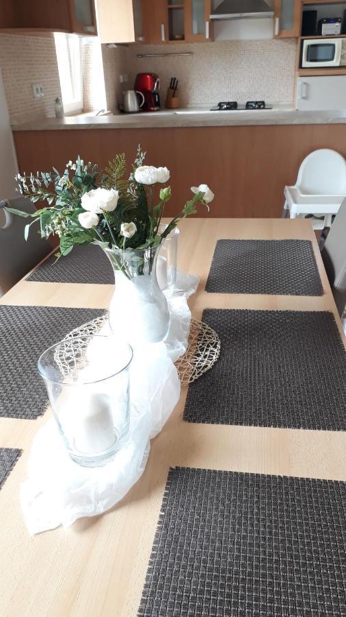 Prazdninovy Dum Bezkov U Znojma Villa Buitenkant foto