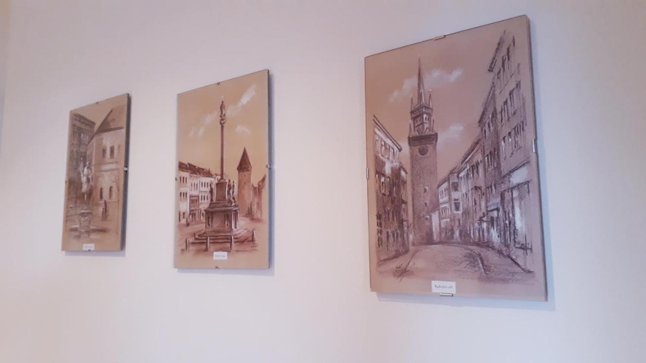 Prazdninovy Dum Bezkov U Znojma Villa Buitenkant foto